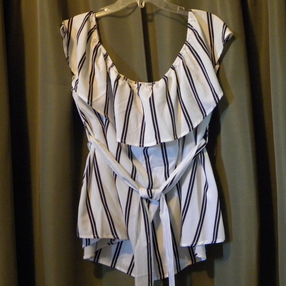 SOLD  Shein 2x Bardot Ruffle Blouse EP1722L